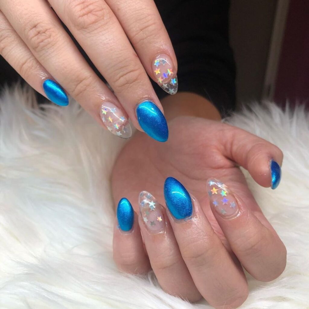 blue chrome nails